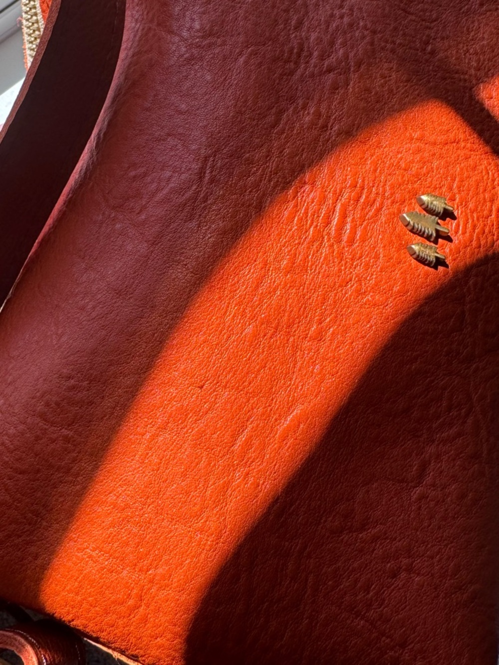 Portland Leather Koi Slouchy Shoulder Bag - Picture 3 of 5